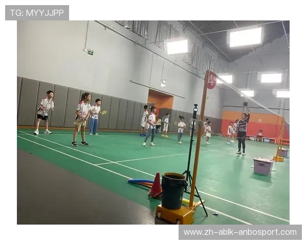 羽毛球培训方式